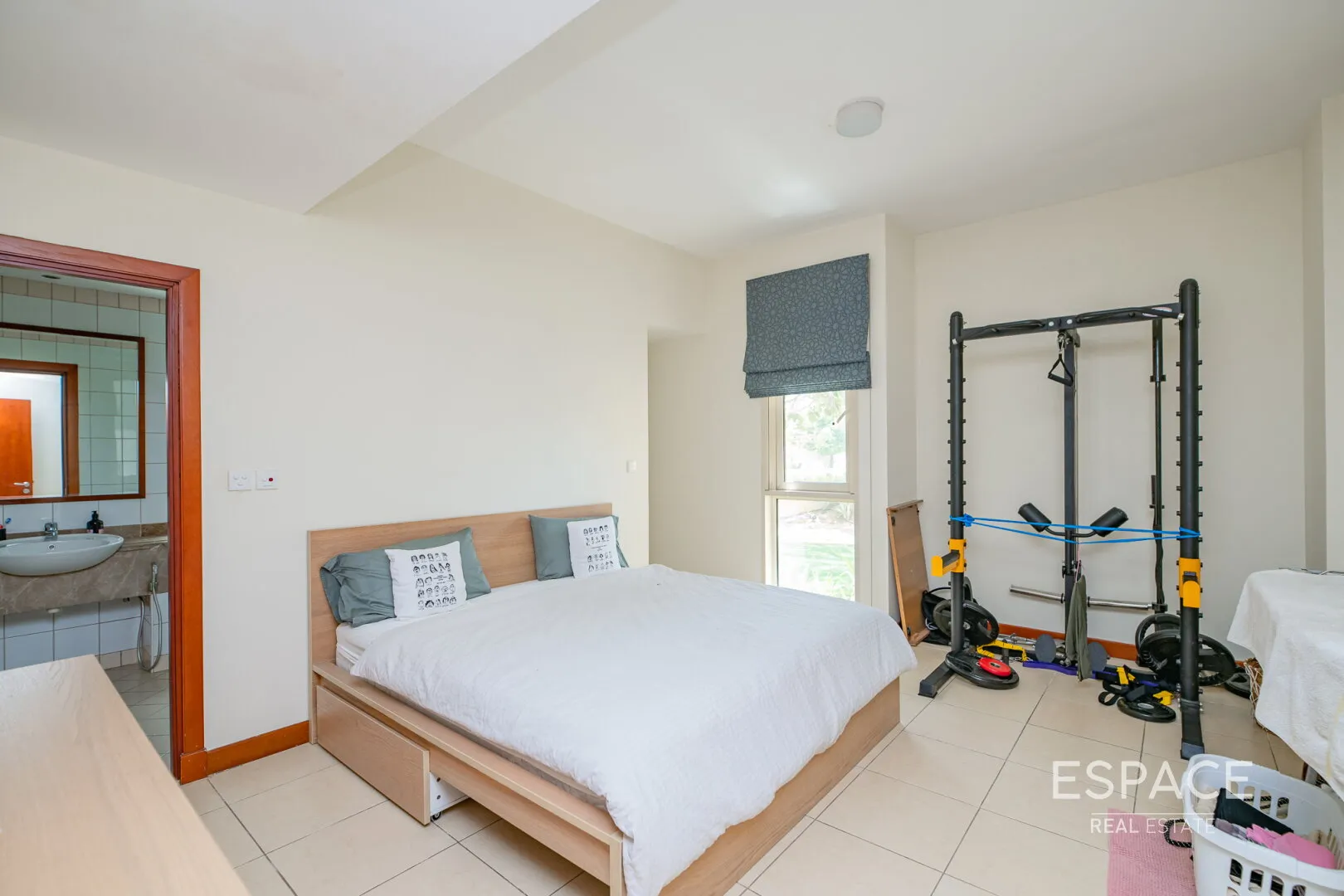 PropertiesGalleryCamera