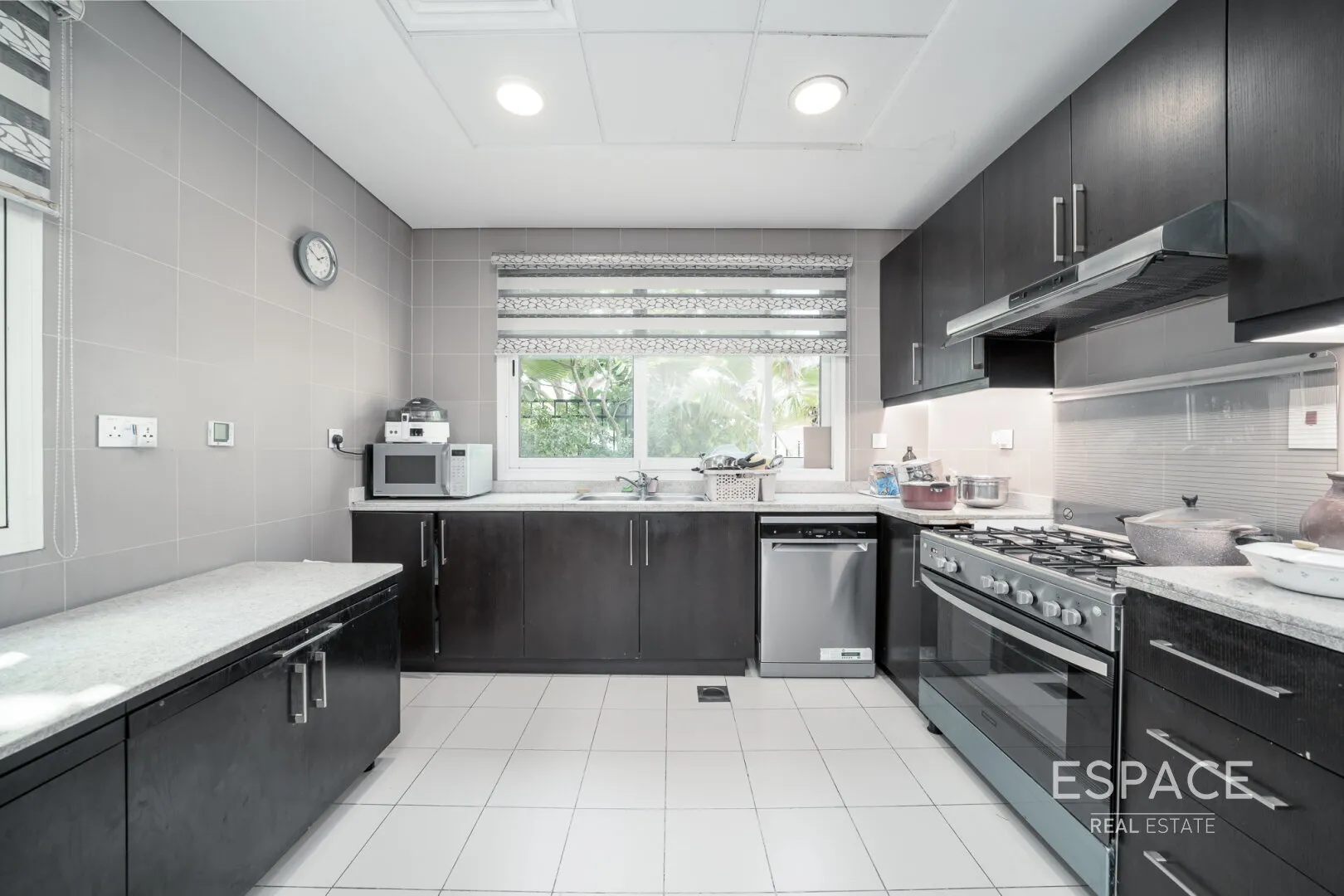 single static gallery