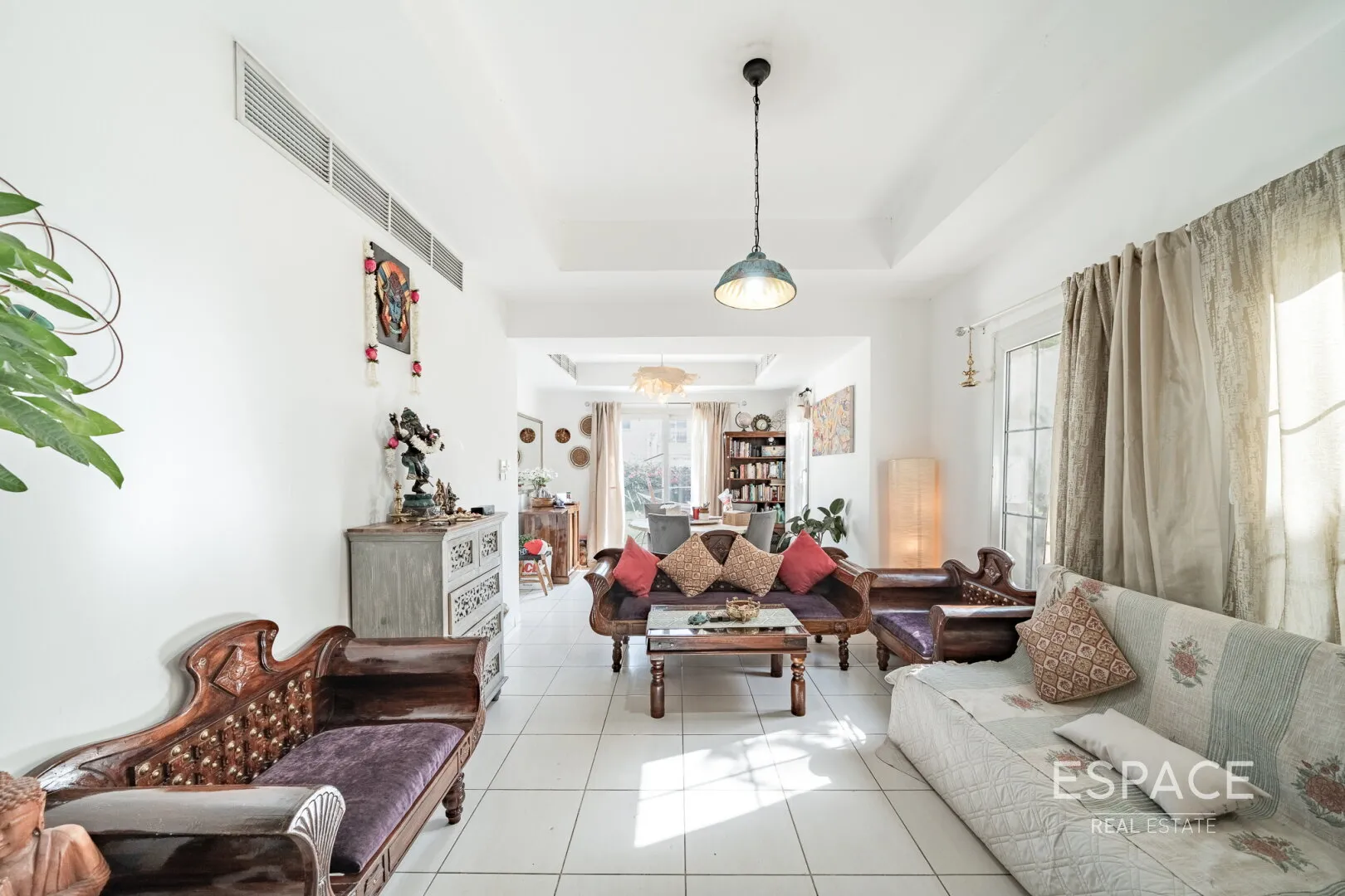 single static gallery