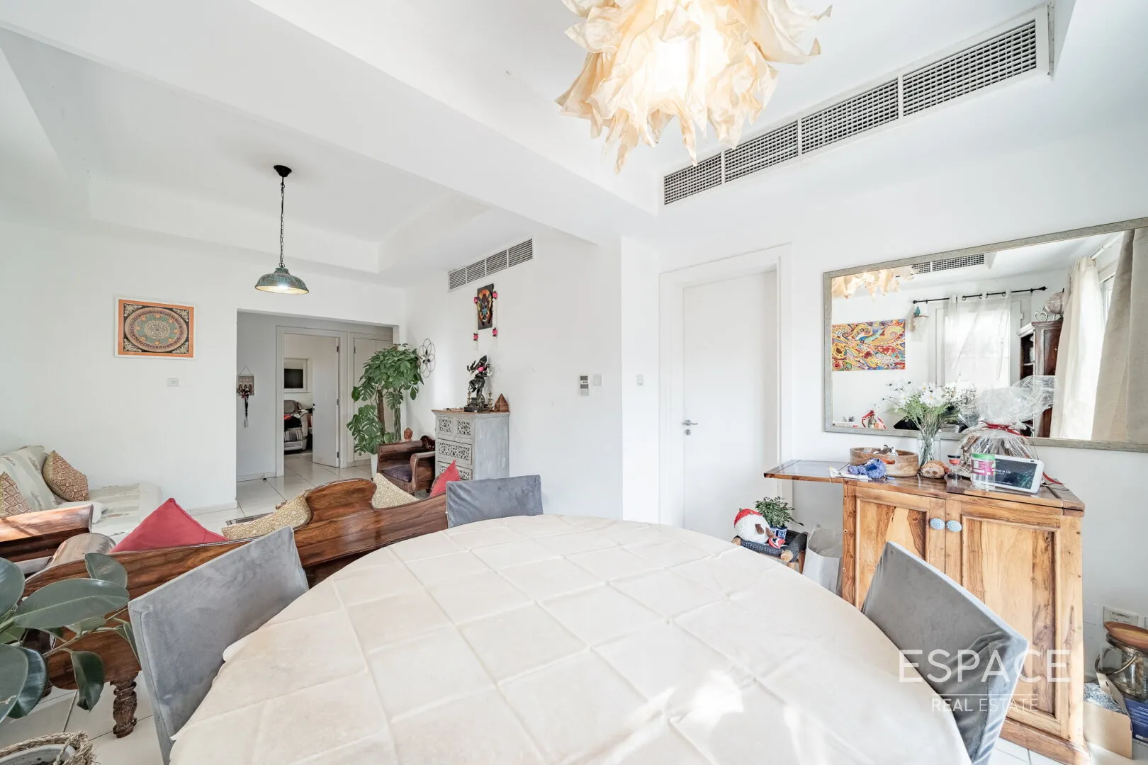 single static gallery