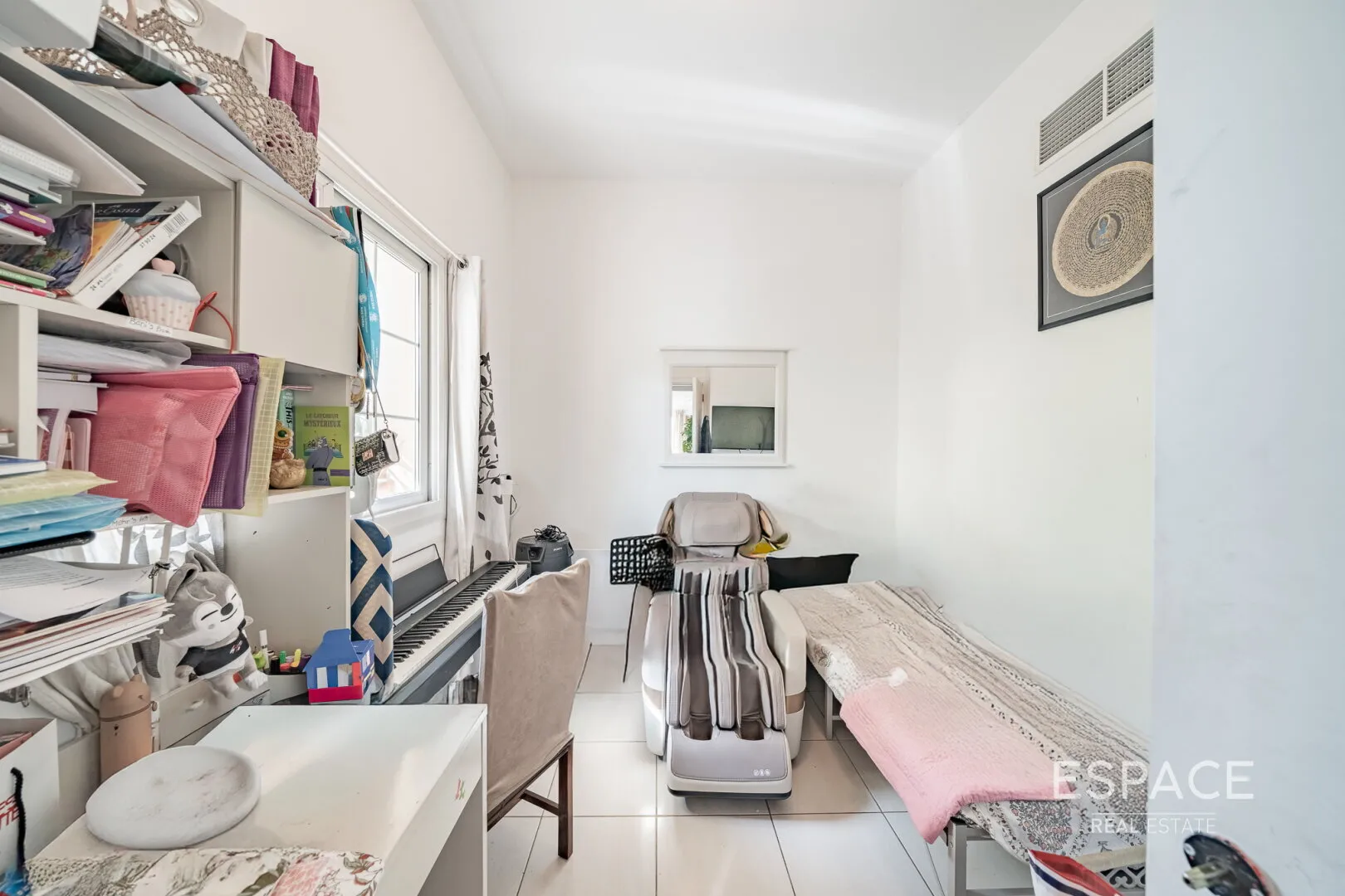 single static gallery