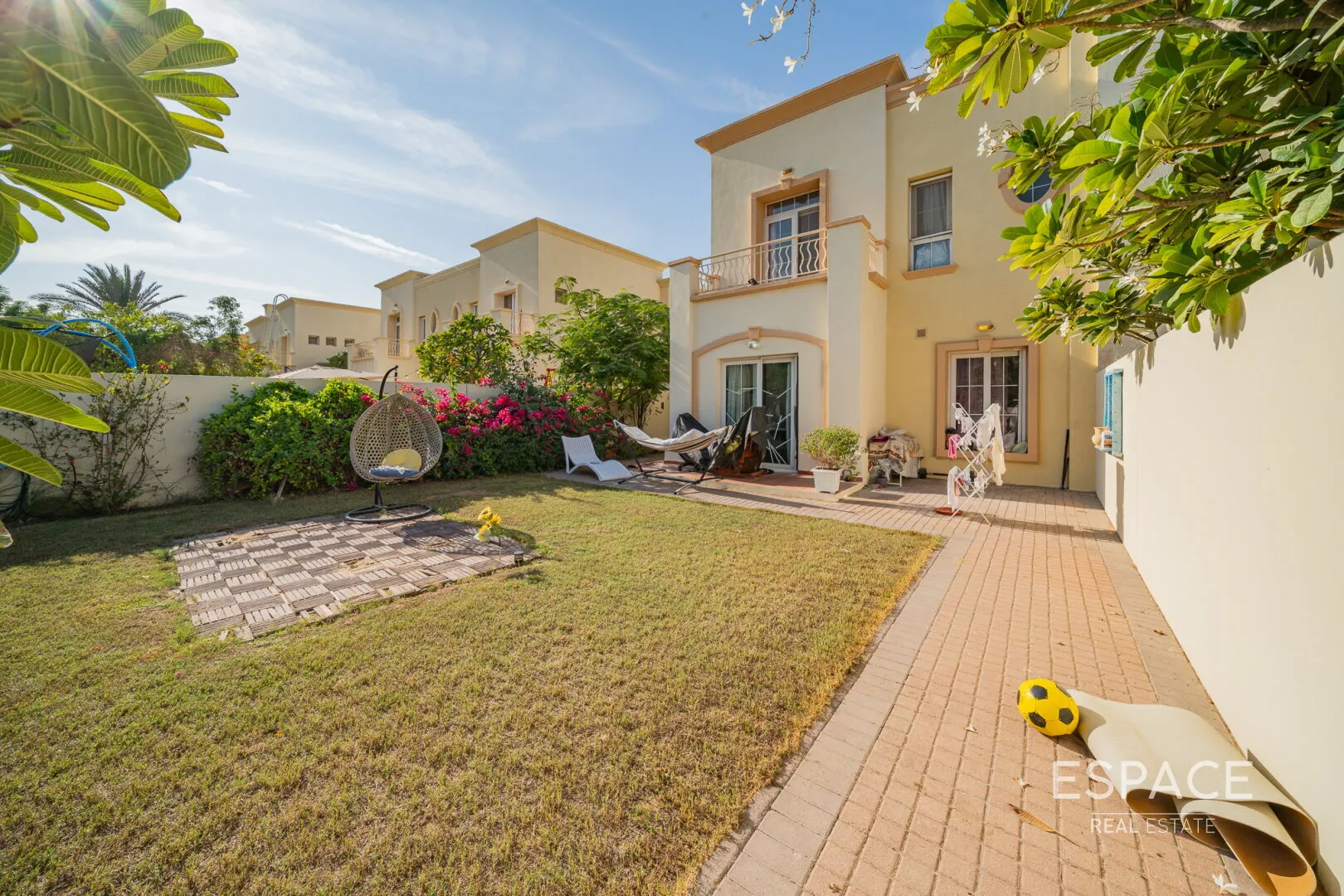 single static gallery