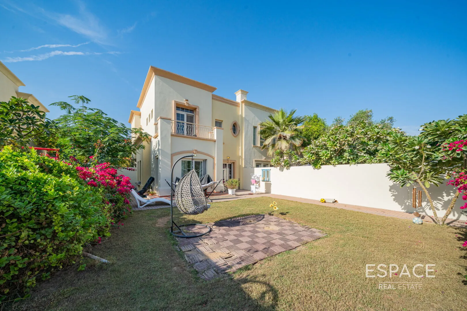 PropertiesGalleryCamera