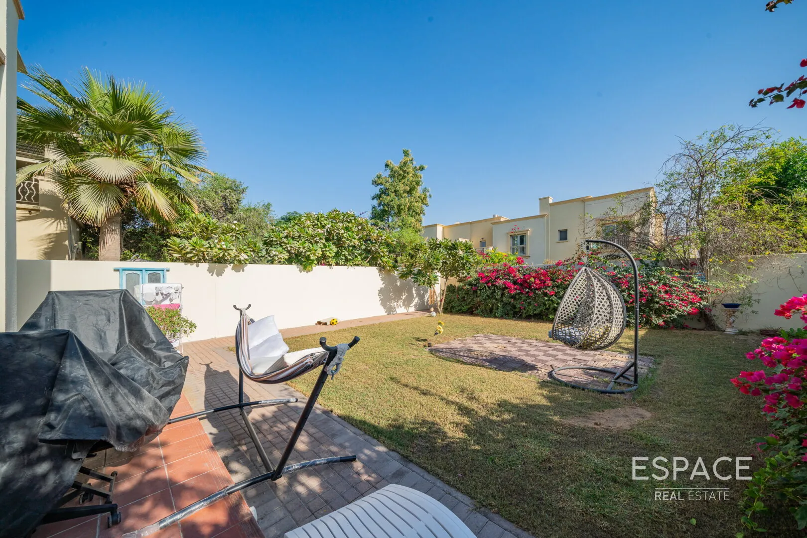 PropertiesGalleryCamera