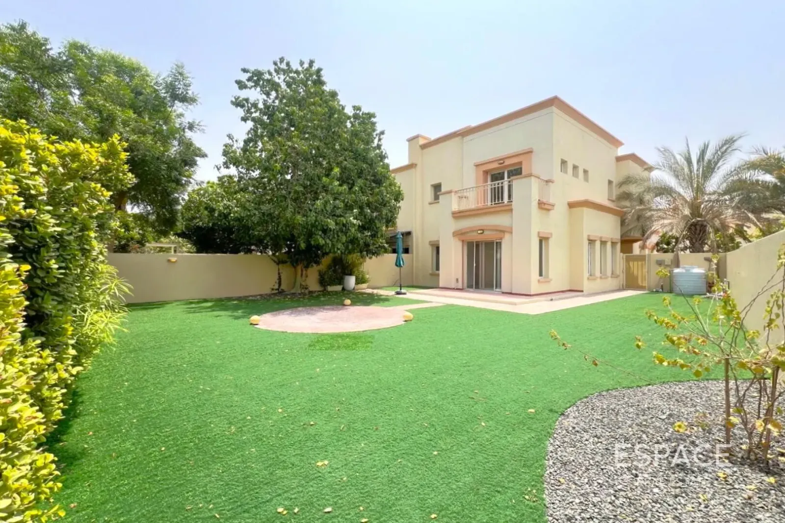 PropertiesGalleryCamera