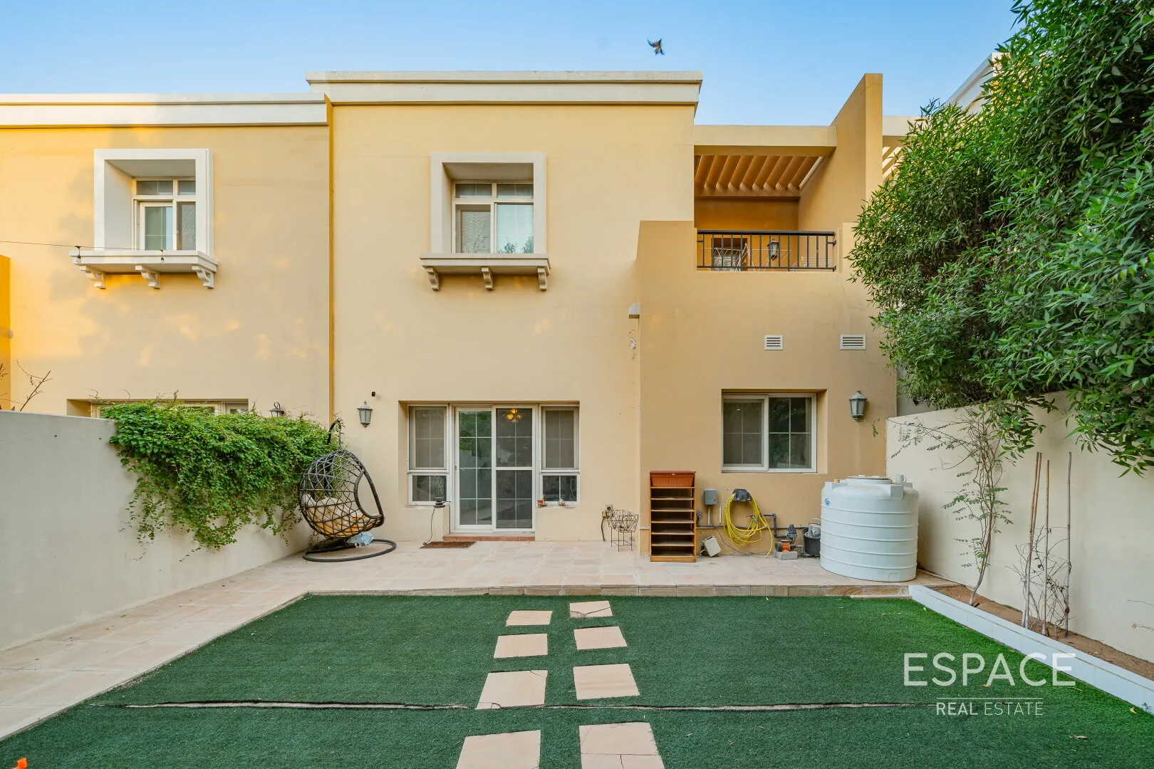 PropertiesGalleryCamera