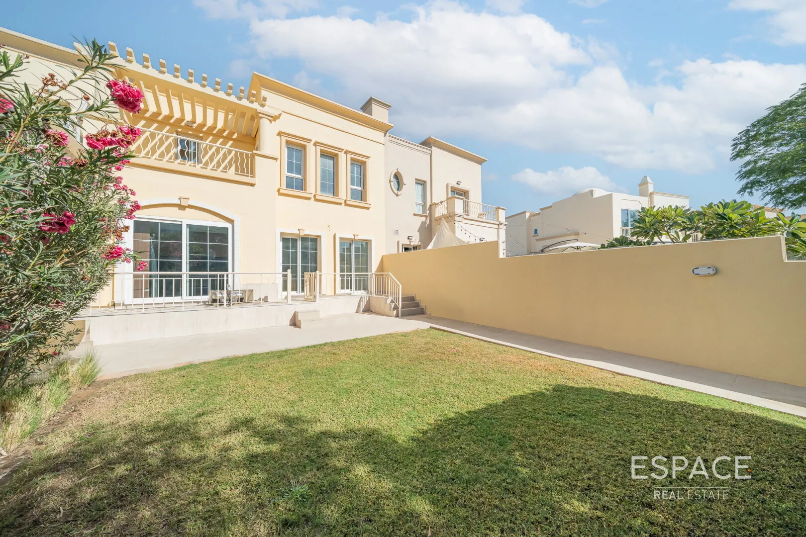 single static gallery