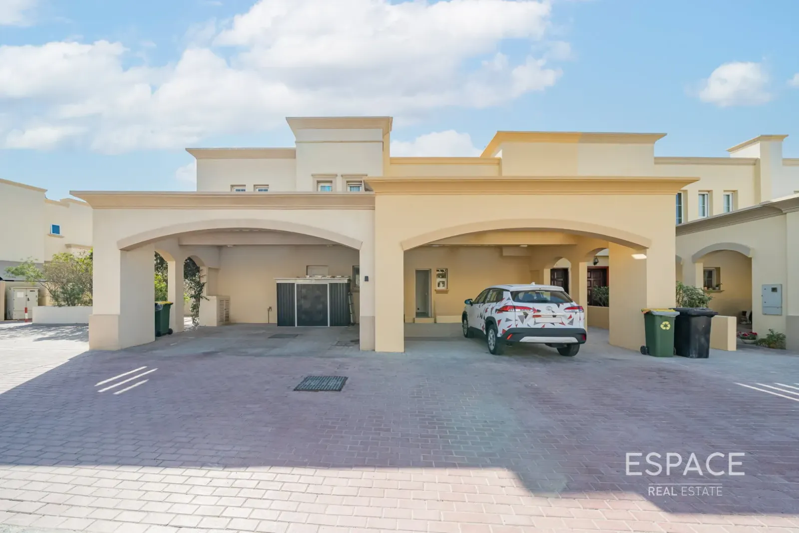 PropertiesGalleryCamera