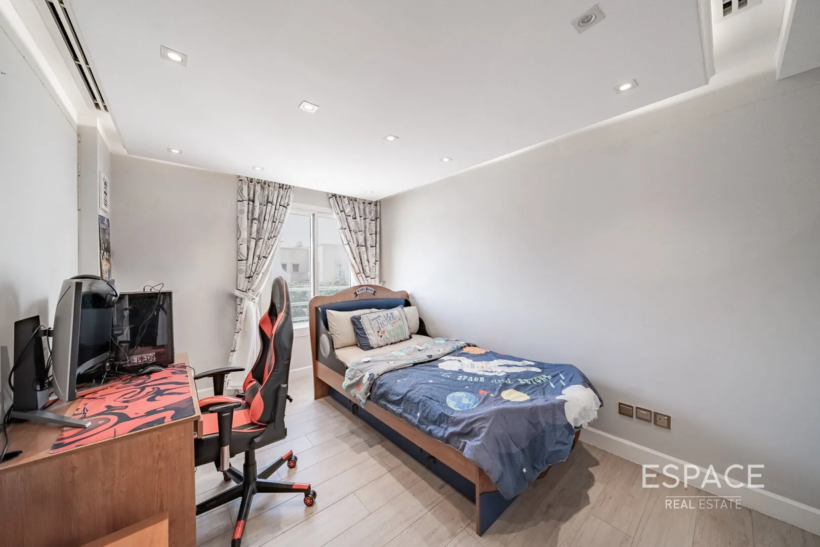 PropertiesGalleryCamera