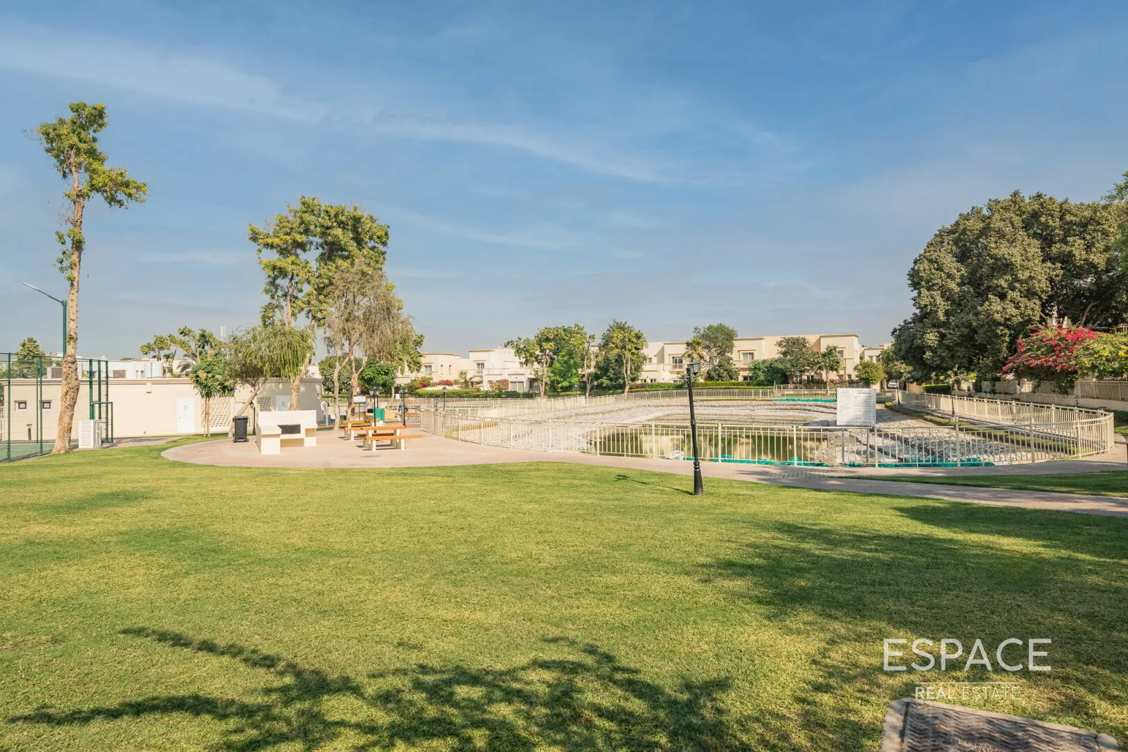 single static gallery