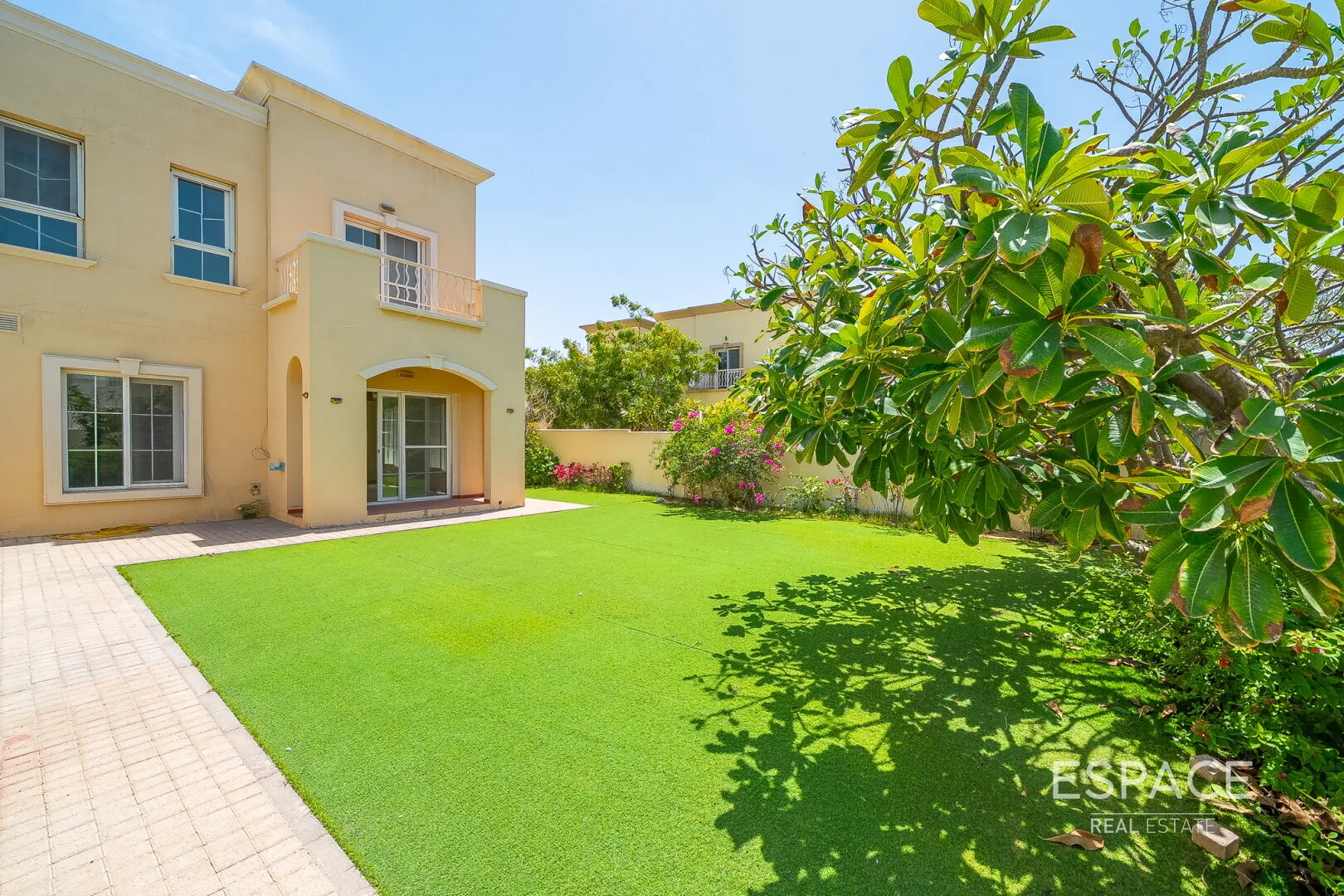 single static gallery