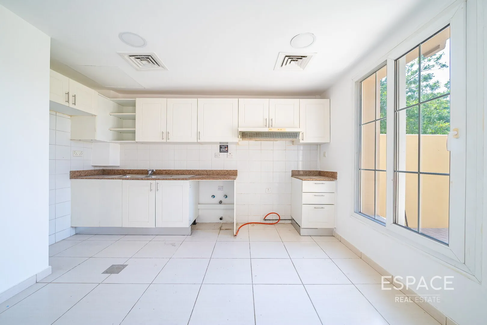 single static gallery