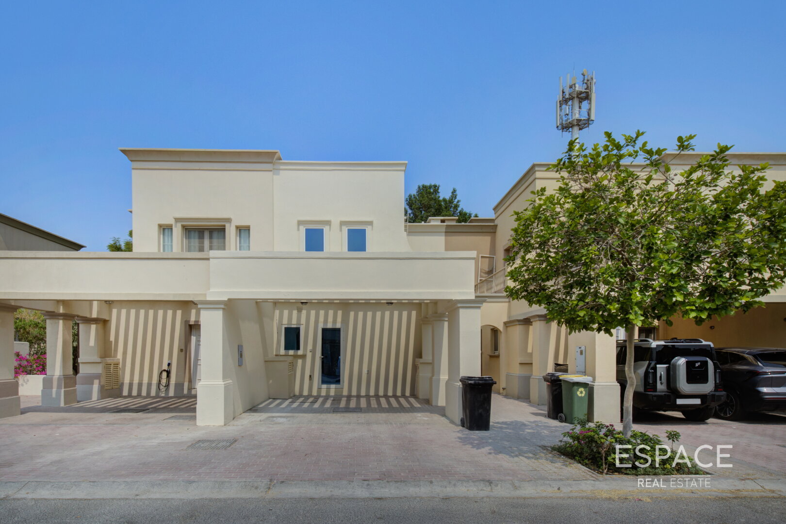 PropertiesGalleryCamera