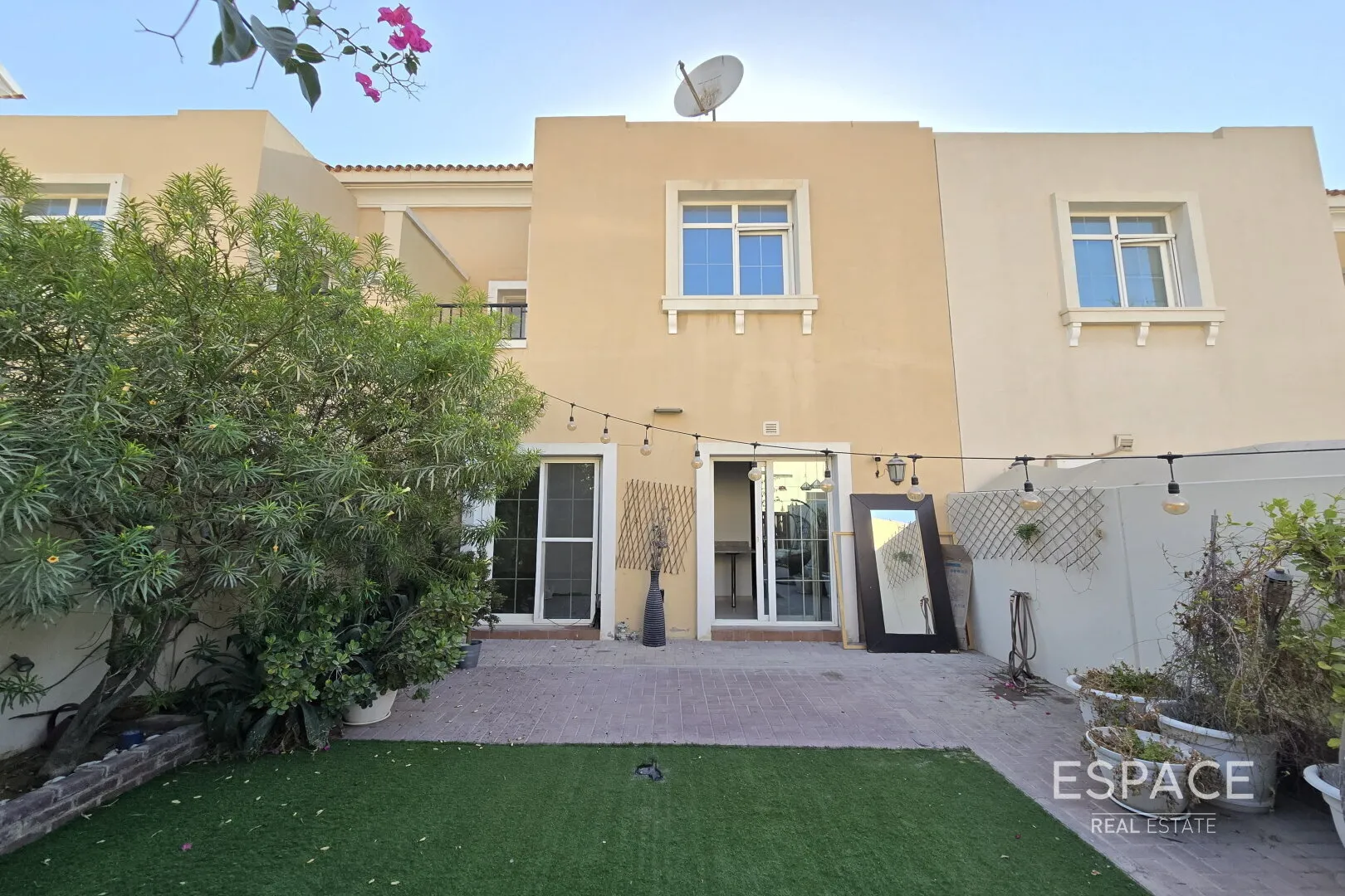 PropertiesGalleryCamera