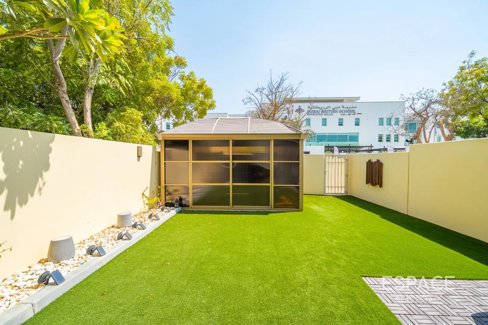 PropertiesGalleryCamera