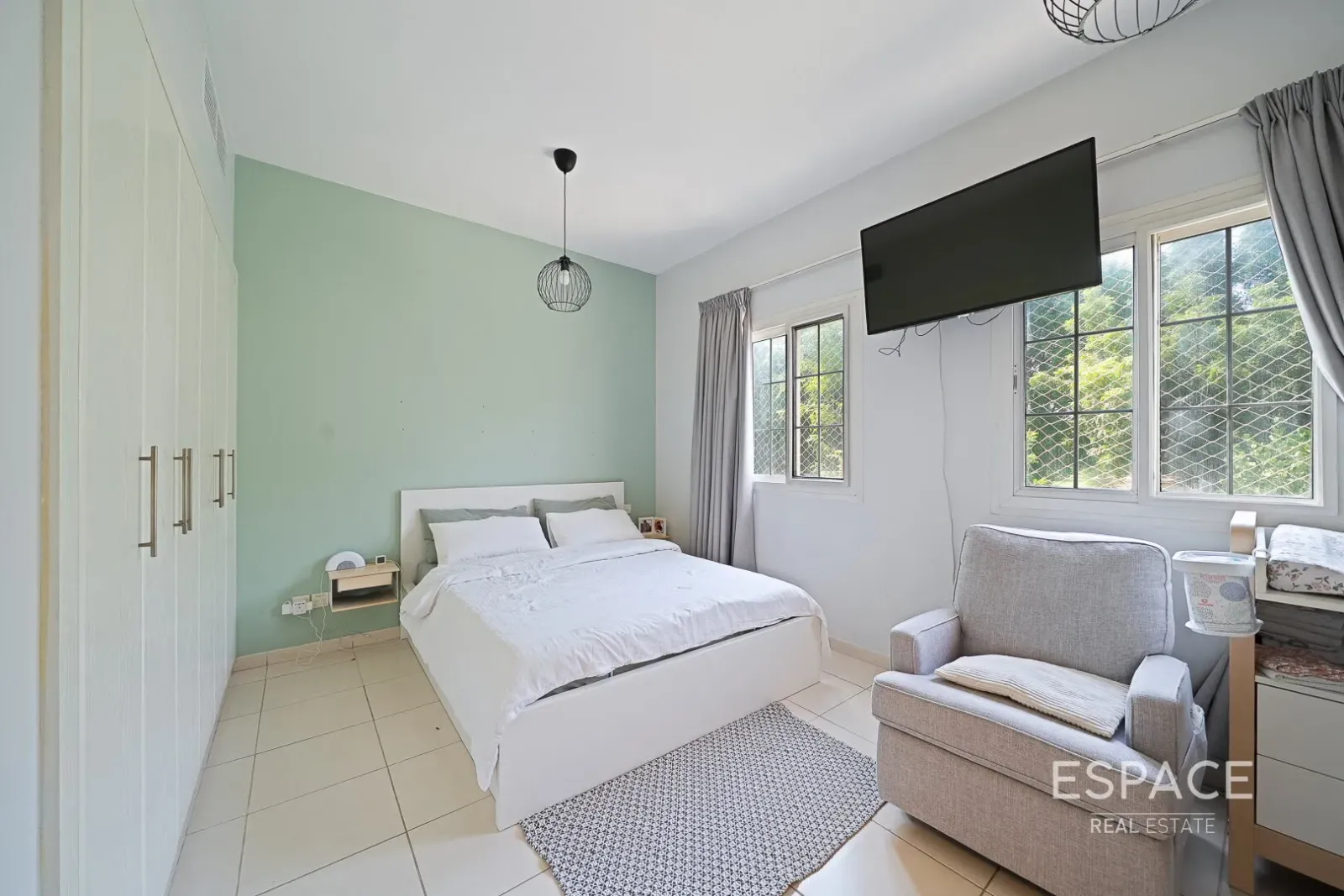 PropertiesGalleryCamera