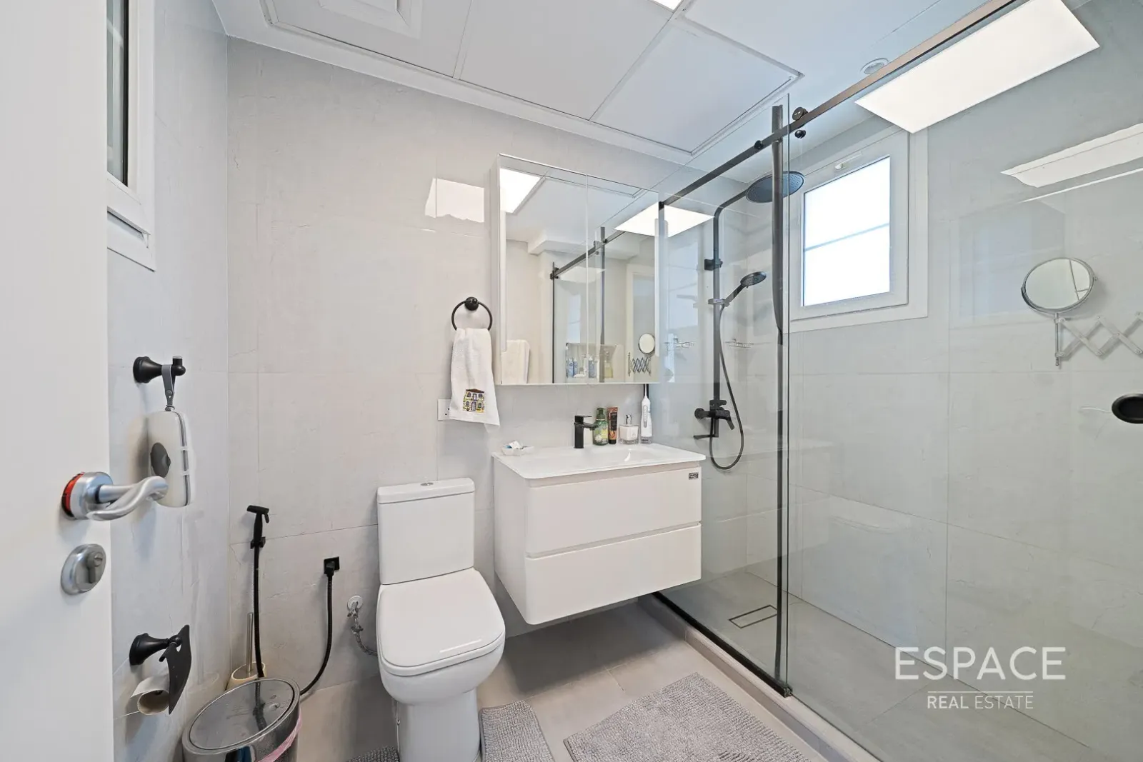 PropertiesGalleryCamera