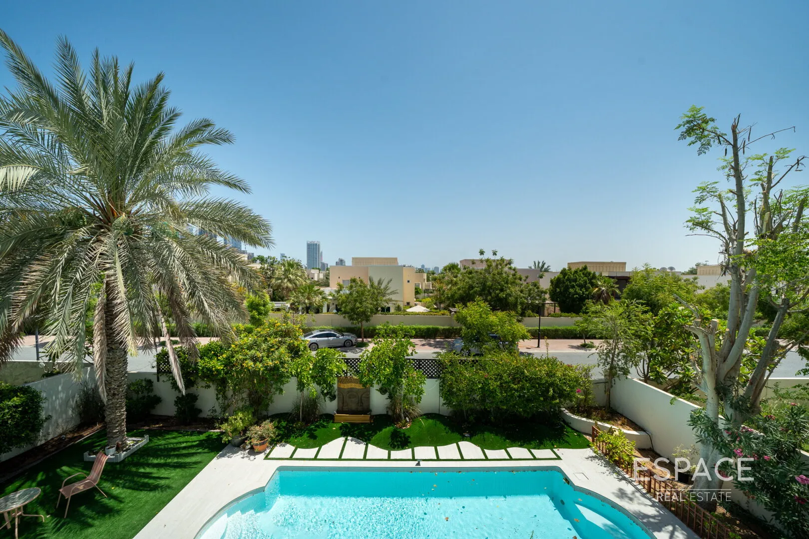 PropertiesGalleryCamera