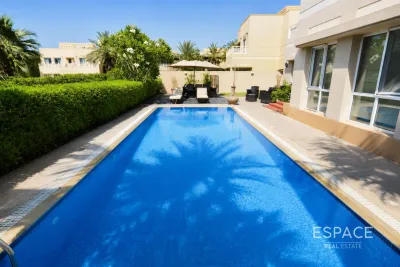 Meadows 8, Meadows, Dubai - Espace