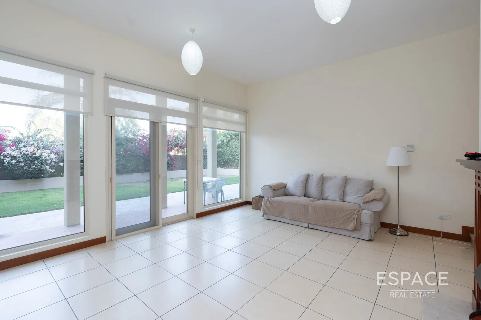 single static gallery