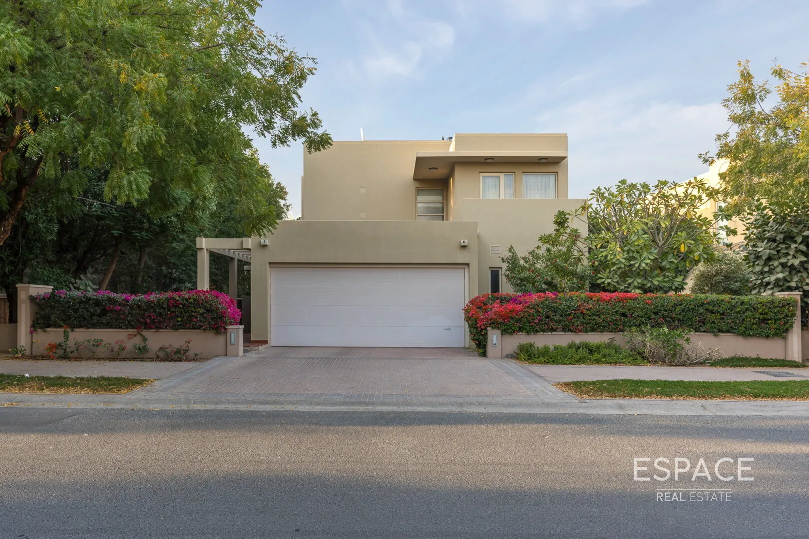 single static gallery