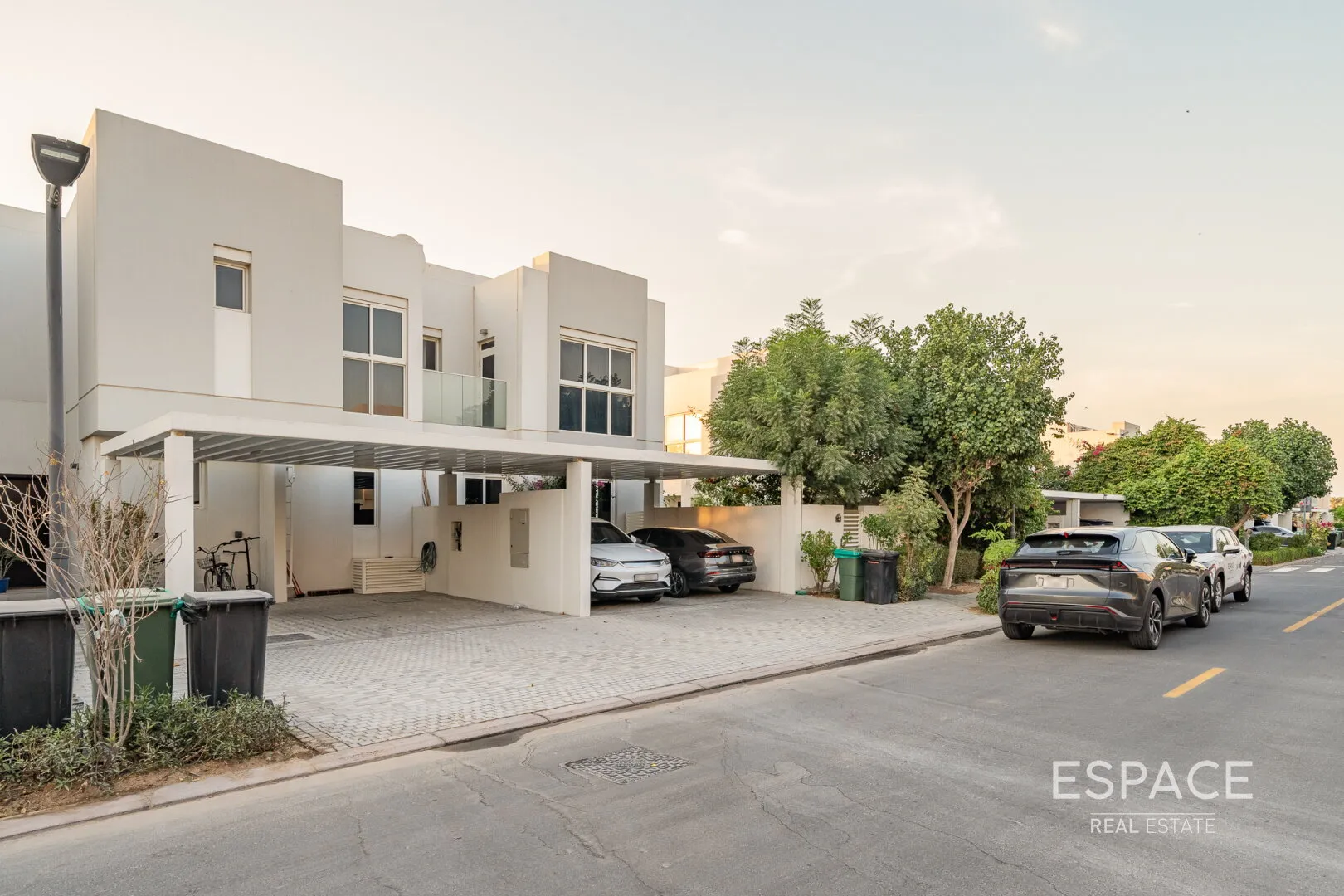 PropertiesGalleryCamera