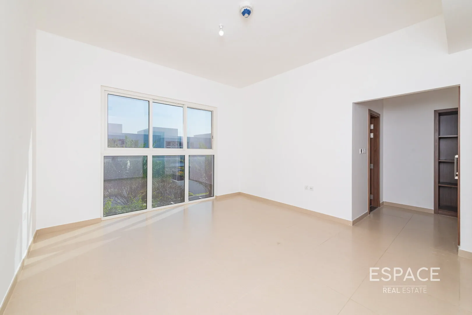 single static gallery