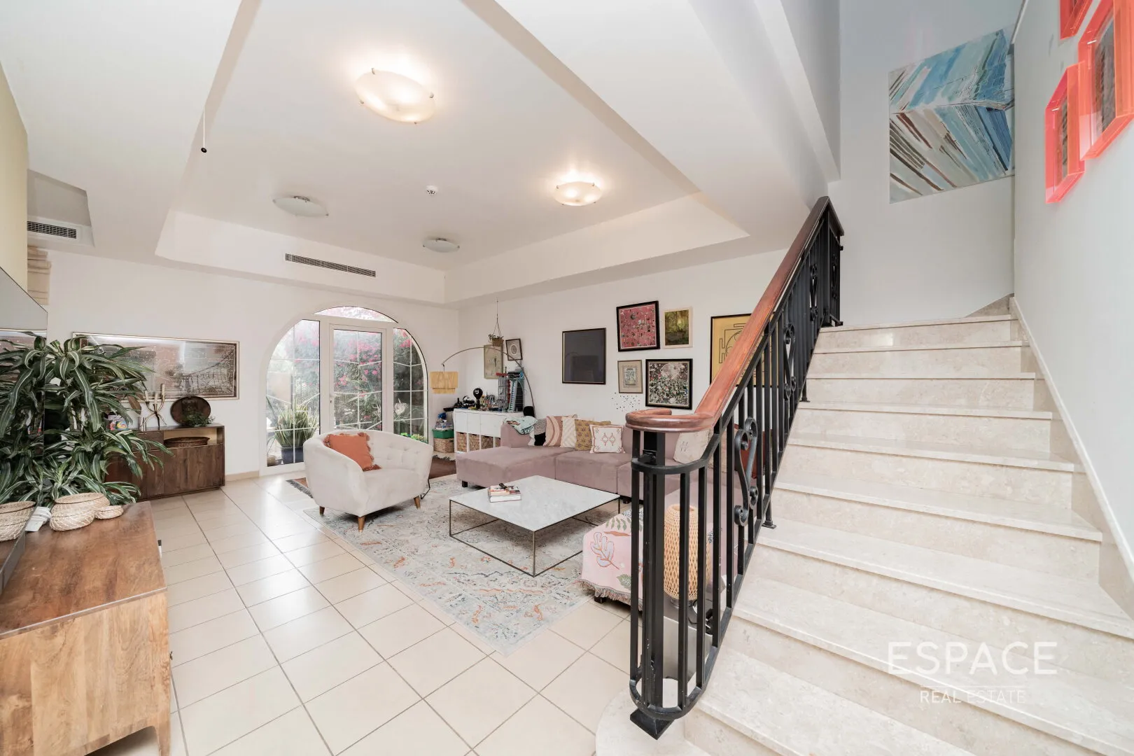 single static gallery