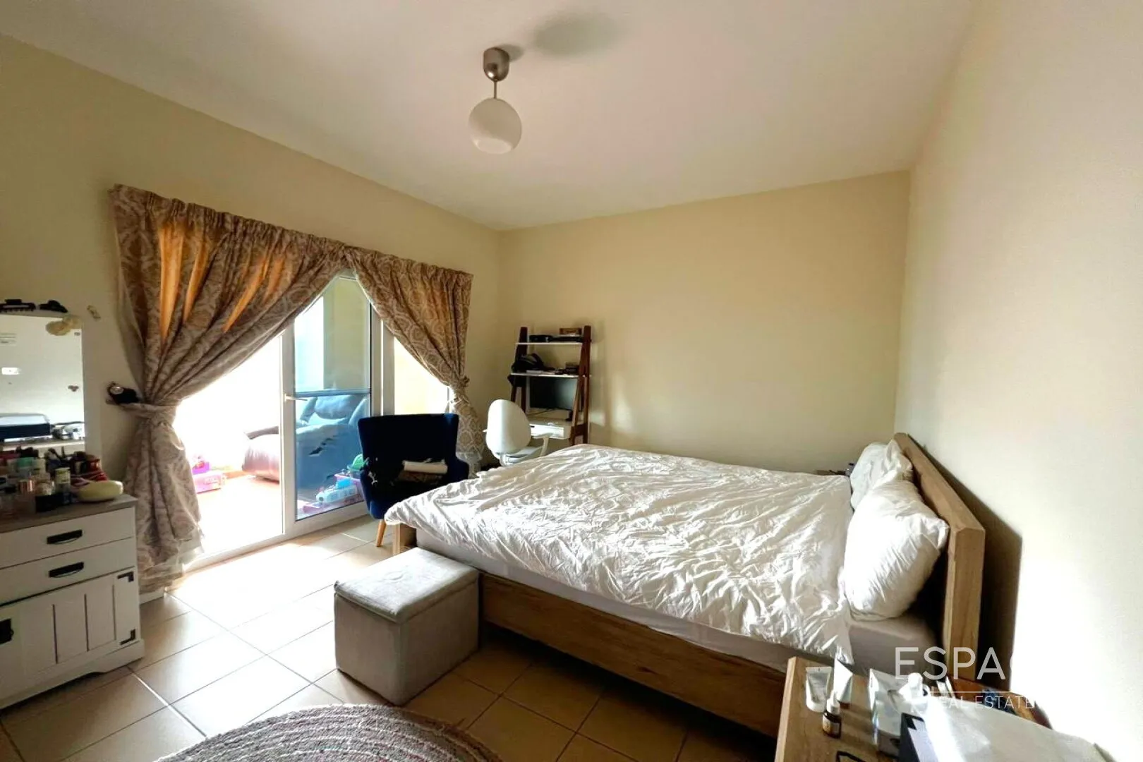PropertiesGalleryCamera