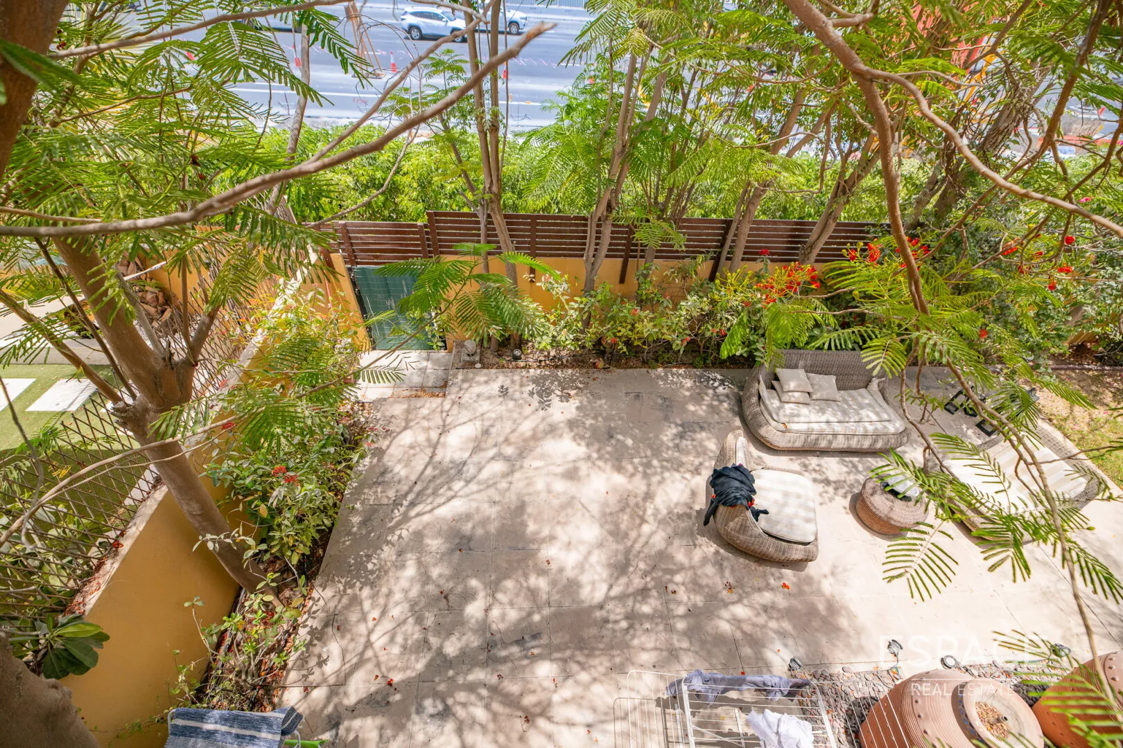 PropertiesGalleryCamera