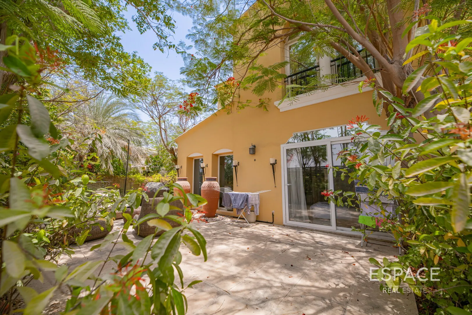 PropertiesGalleryCamera