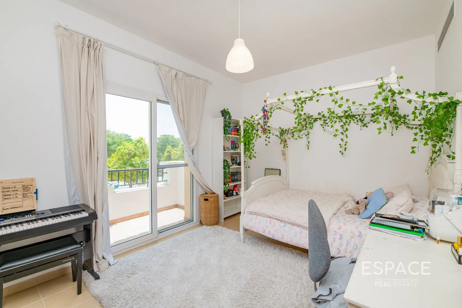 PropertiesGalleryCamera