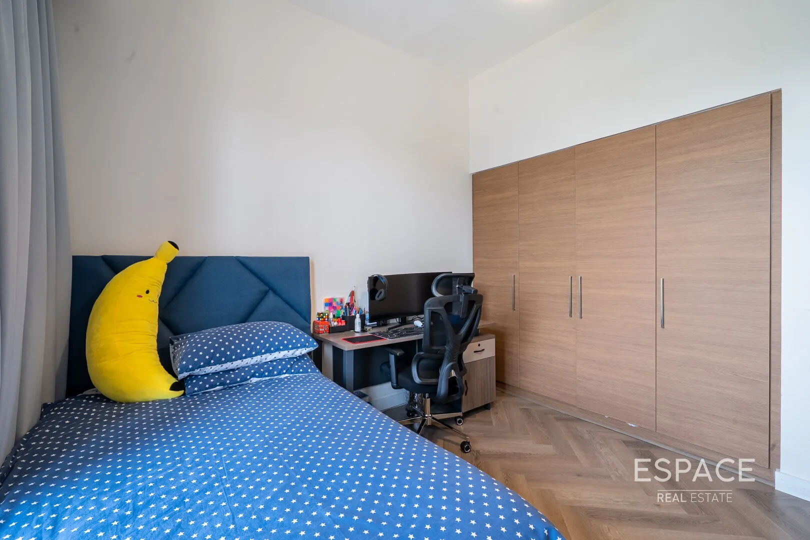 PropertiesGalleryCamera