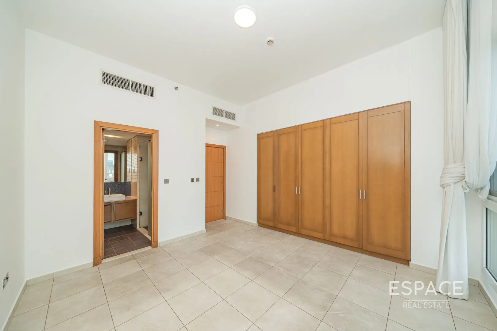 single static gallery