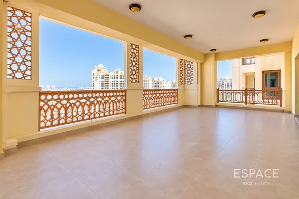 Marina Residence 3, Palm Jumeirah, Dubai - Espace