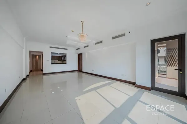 Golden Mile 1, Palm Jumeirah, Dubai - Espace