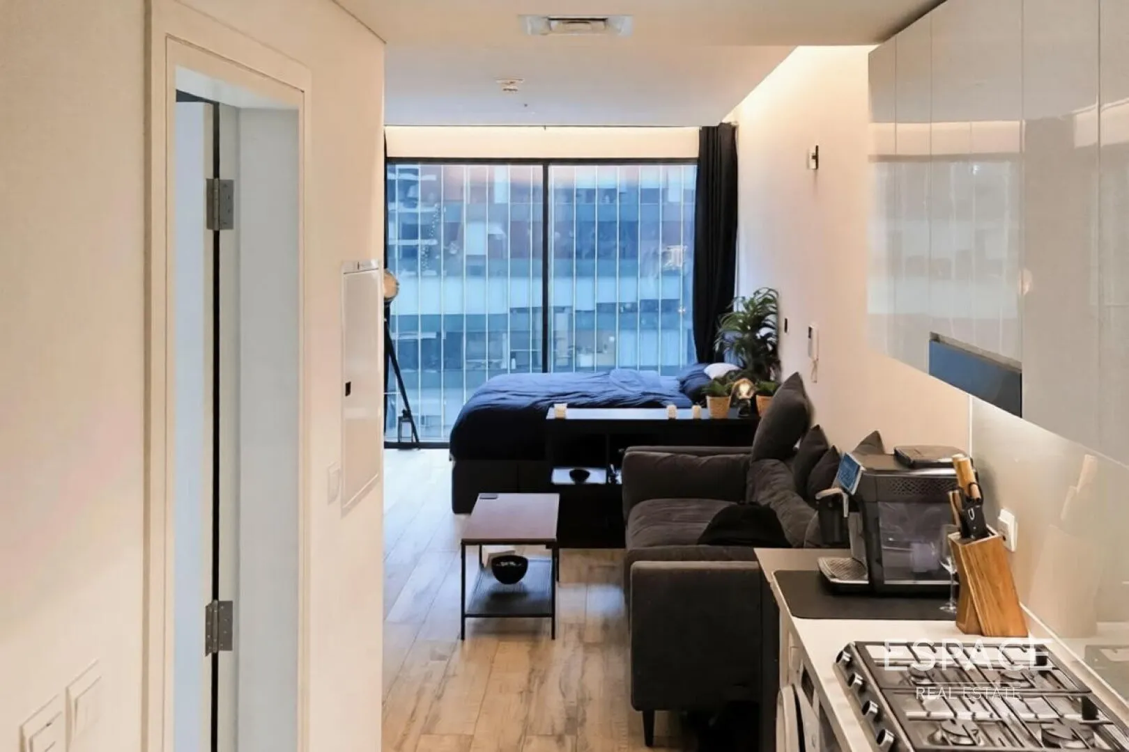 single static gallery