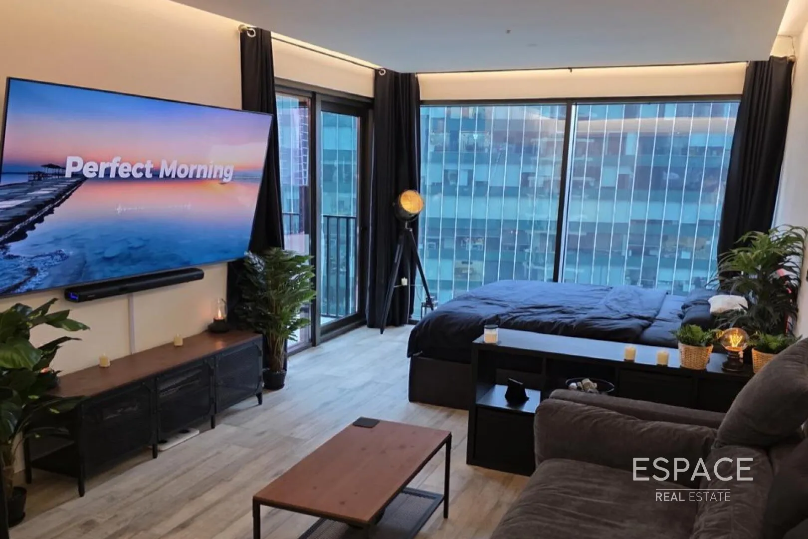 single static gallery