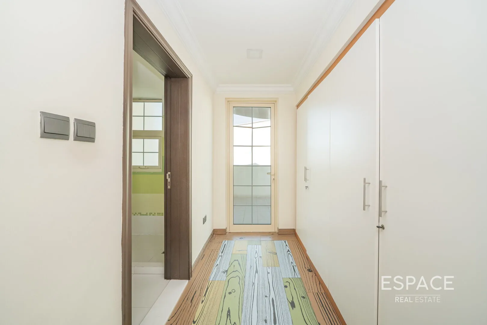 PropertiesGalleryCamera