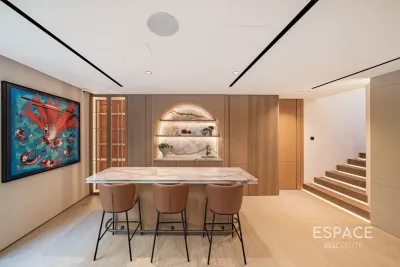 Deema 3, Lakes, Dubai - Espace