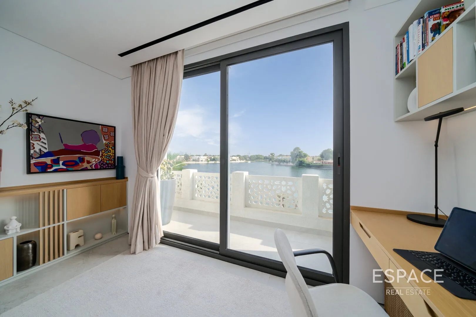 PropertiesGalleryCamera