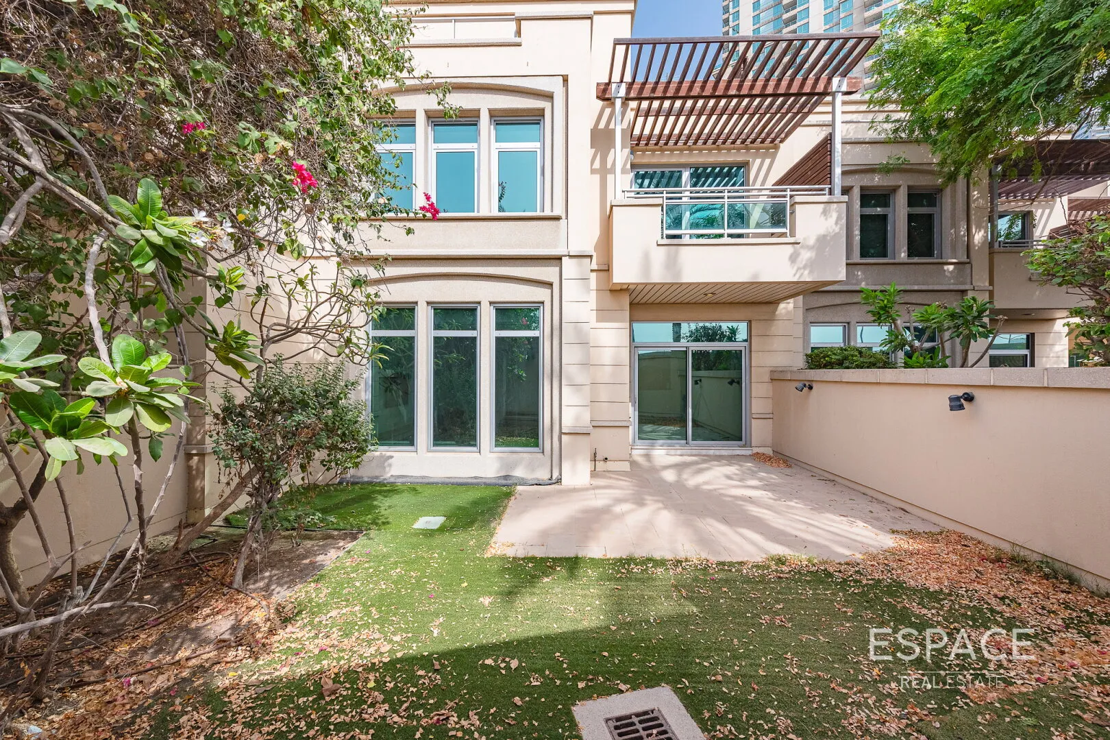 PropertiesGalleryCamera