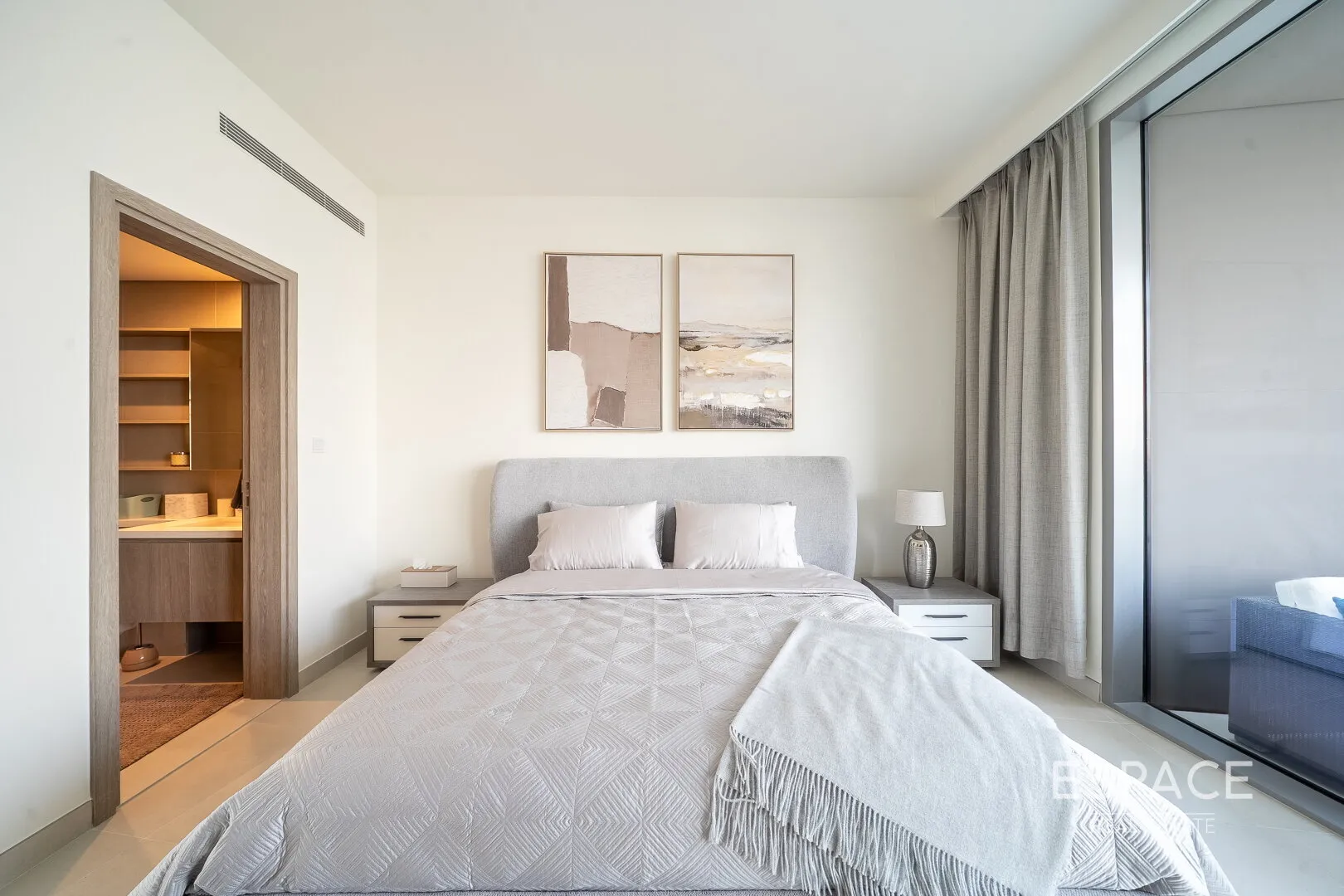 single static gallery