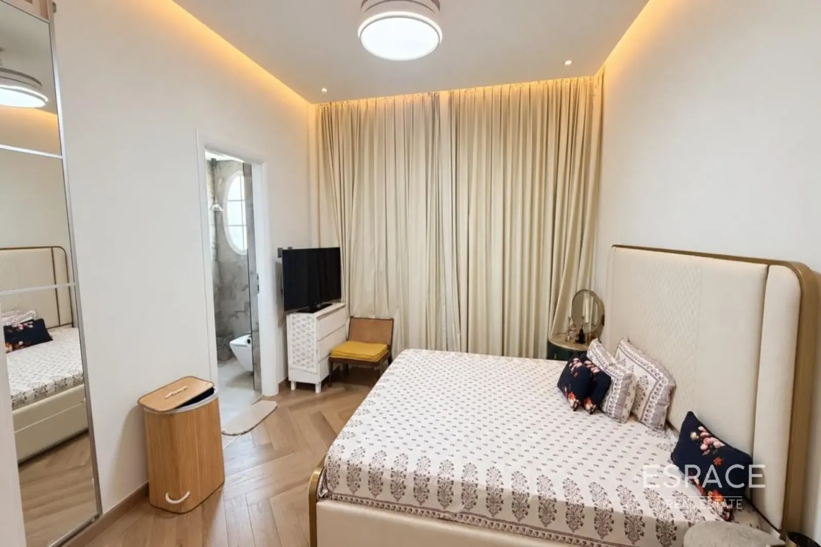 PropertiesGalleryCamera