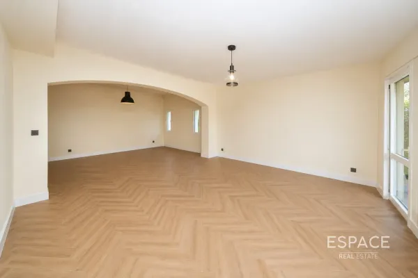 single static gallery