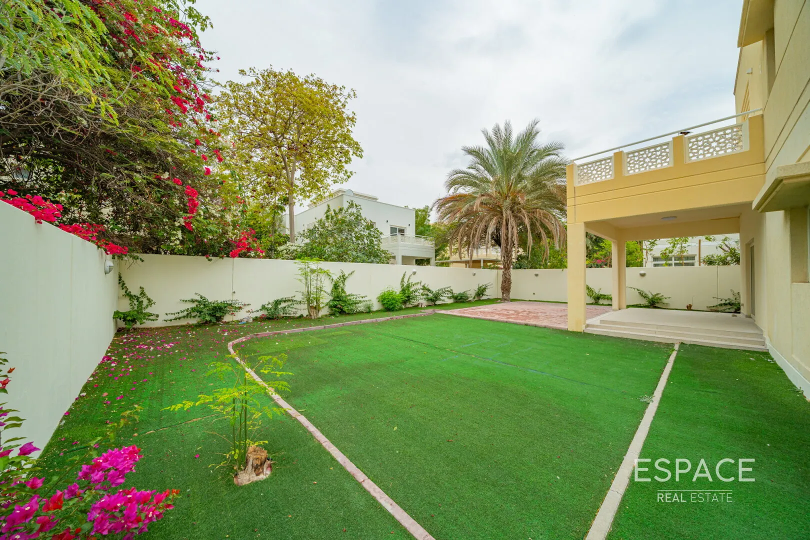 single static gallery