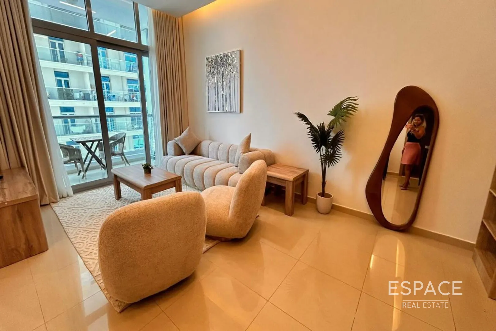 PropertiesGalleryCamera