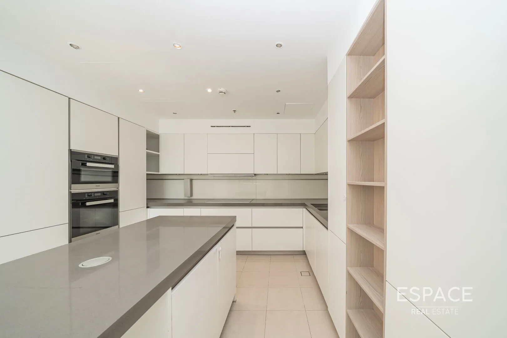 single static gallery