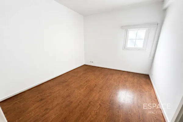 single static gallery