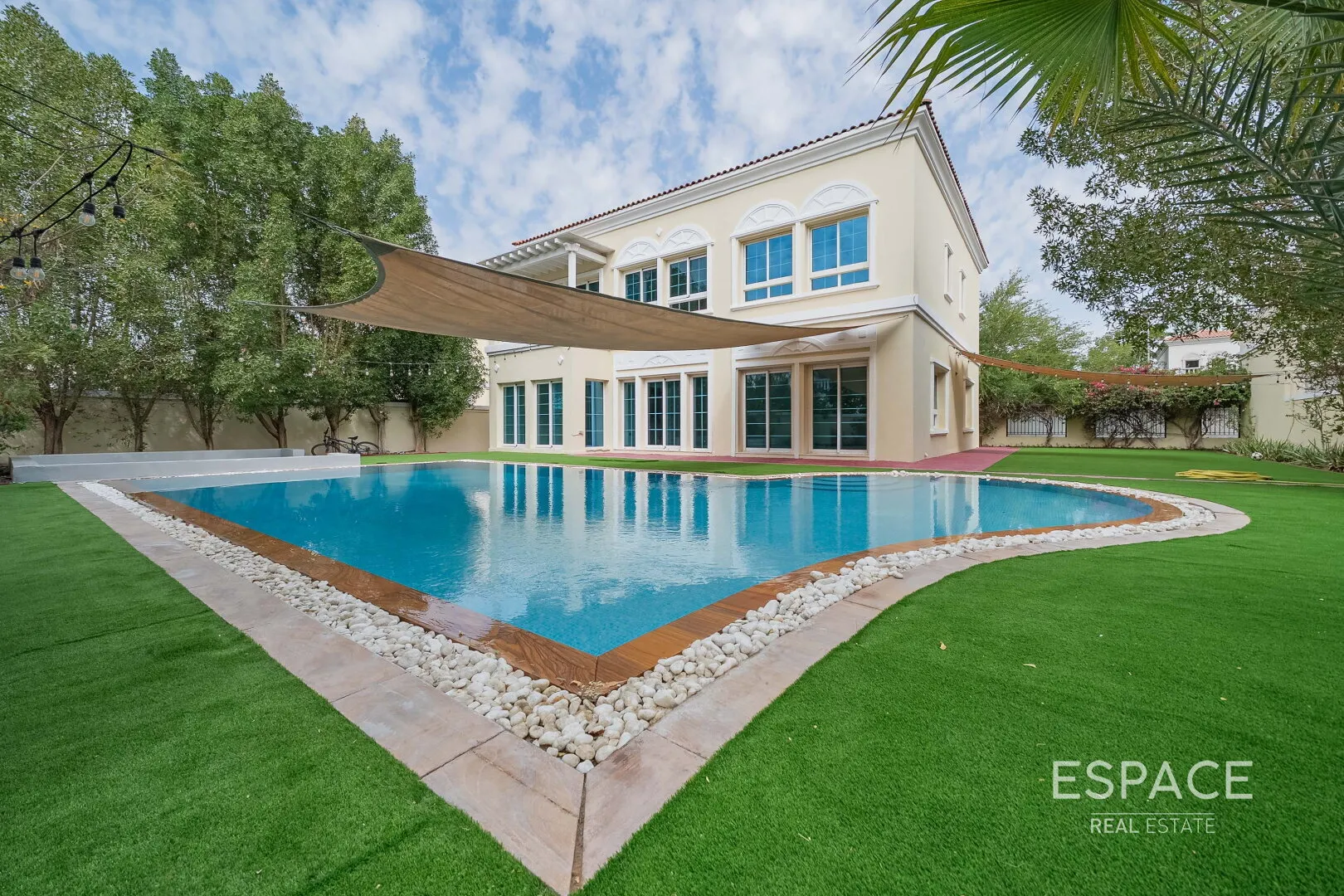 single static gallery